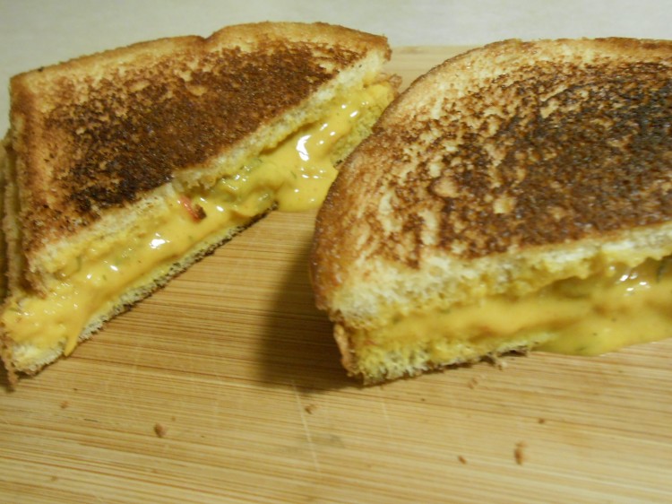 GRILLED CHEESE WITH PREMELTED CHEESE